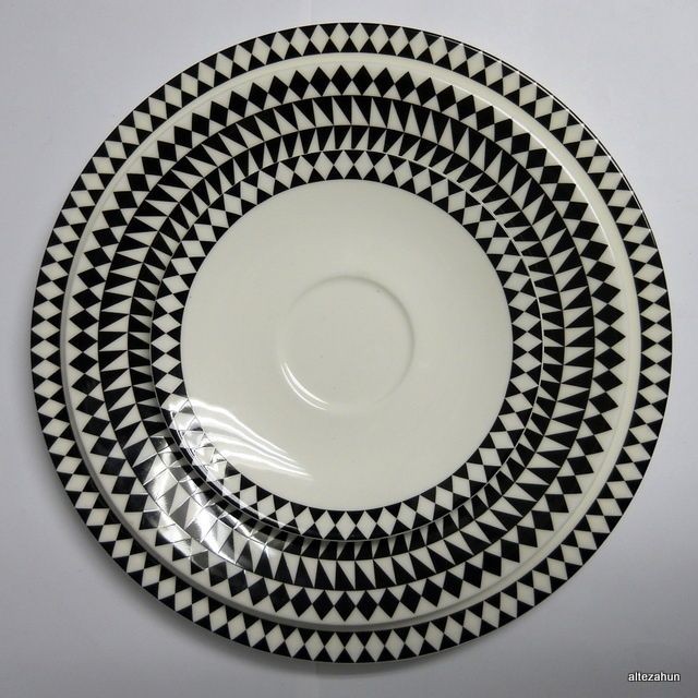 Excellent lot 4 Wedgwood Jasper Conran Mosaic 6   9   10.5 inch Plates 