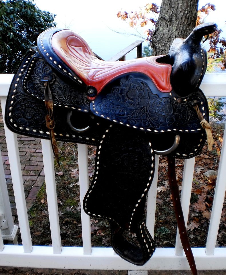 VINTAGE RED RANGER SADDLERY TWO TONE WESTERN SADDLE   BROKEN IN 