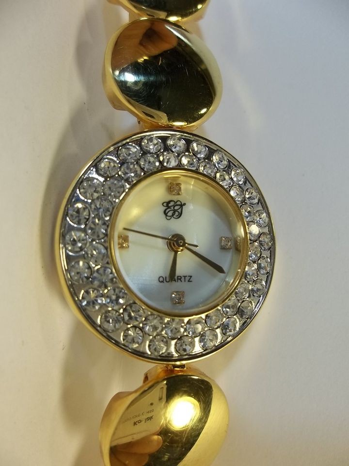   TAYLOR ## RUNS GREAT ## ROUND GOLD DISCS BRACELET WATCH w/CRYSTALS