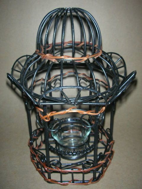 Gazebo Shaped Metal Wire Rattan Candle/Voltive Holder