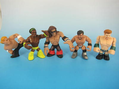 Look！Rare Loose WWE Wrestling Rumblers Kofi Kingston Green Outfit 