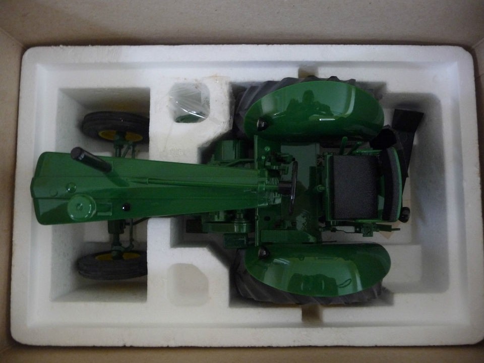 Yoder John Deere 720 Wheatland Electric Start 1/16 NIB