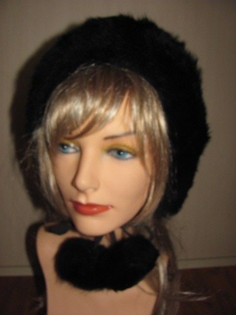 STUNNING VINTAGE RETRO 1950 / 1960s FUR LEATHER HOOD HAT WITH POM POMS 