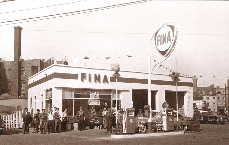 Station Service Fina Gas Station Québec, 1954, Postcard Limited 