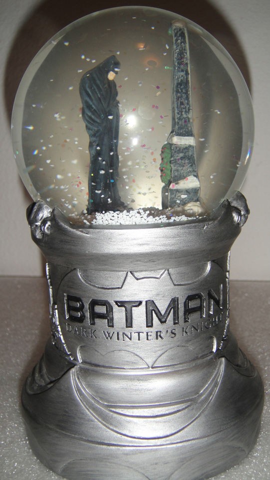 DC DIRECT★BATMAN SNOWGLOBE Dark Winters Knight MIB★STATUE RISES 