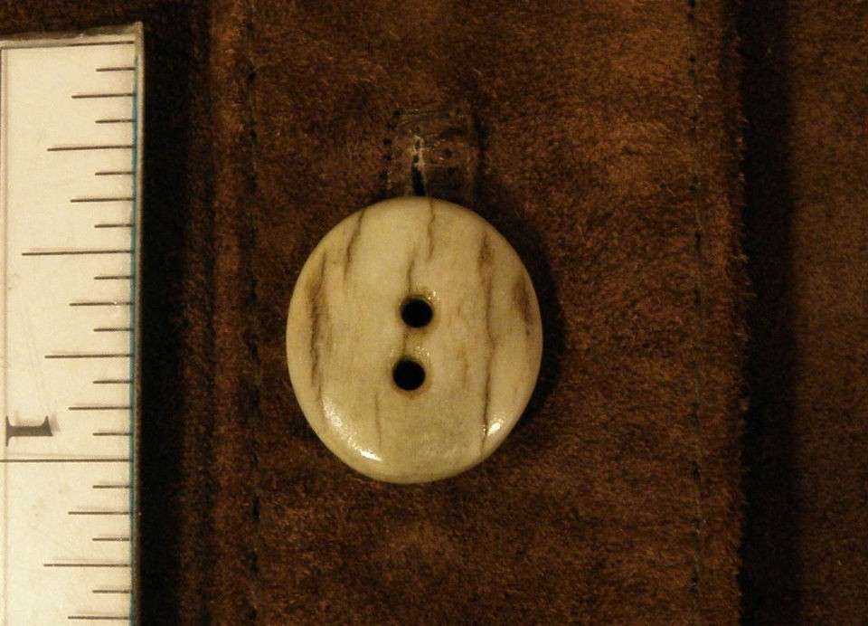 Rocky Mountain Elk Antler Buttons 1/2