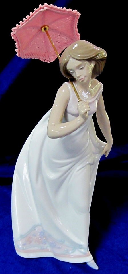 LLADRO #7636 AFTERNOON PROMENADE BNIB LADY WITH PARASOL $200 OFF FREE 