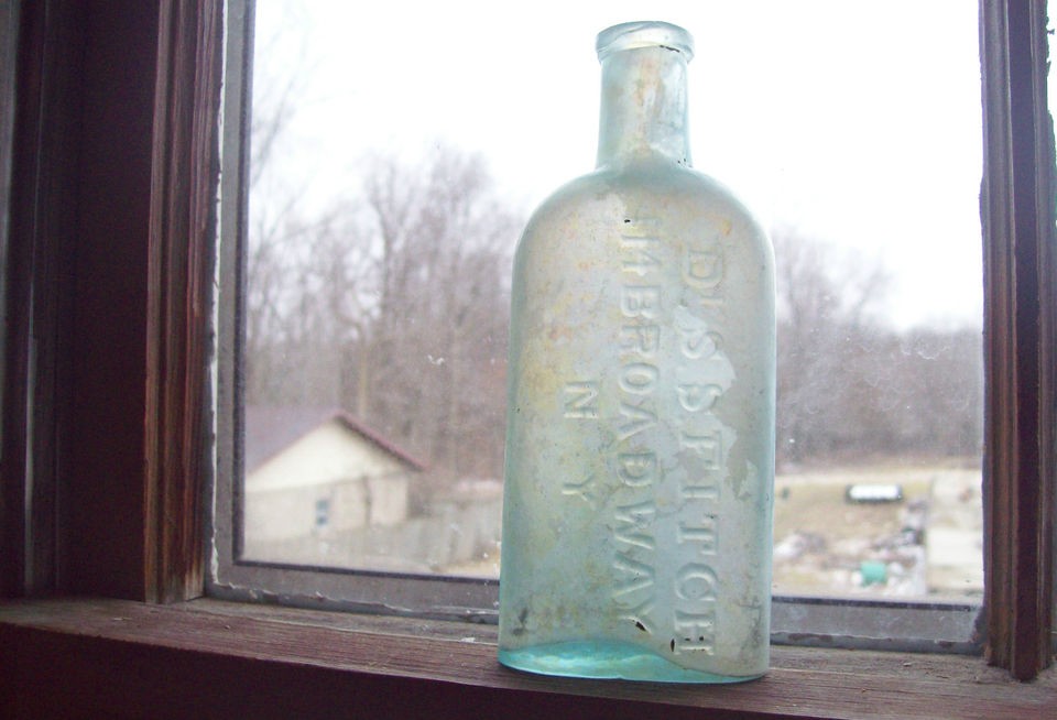 DR.S.S.FITCH 714 BROADWAY N.Y.1870s DUG OVAL MEDICINE BOTTLE