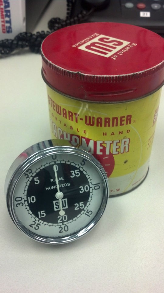 VINTAGE STEWART WARNER PORTABLE HAND TACHOMETER MODEL 757 W