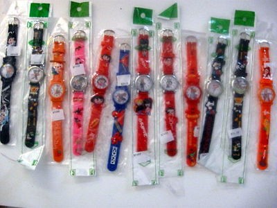 NEW   Childrens Character Watches   Analog  Rubber Band  Water 