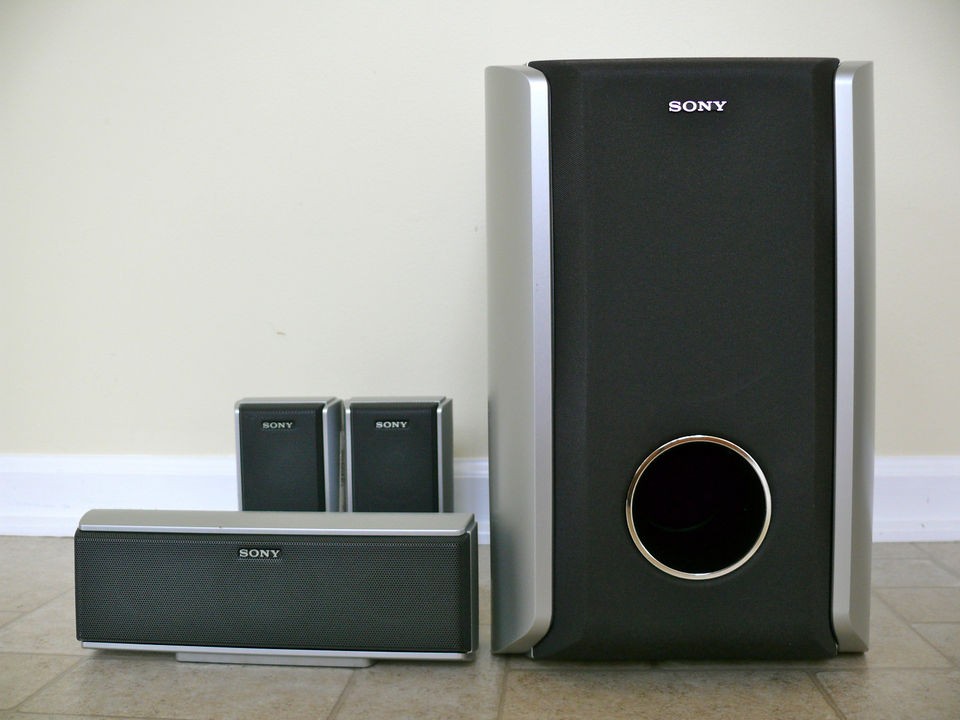 Sony DAV DX375 Speakers (2) SS TS51 , (1) SS CT51 and (1) SS WS52B