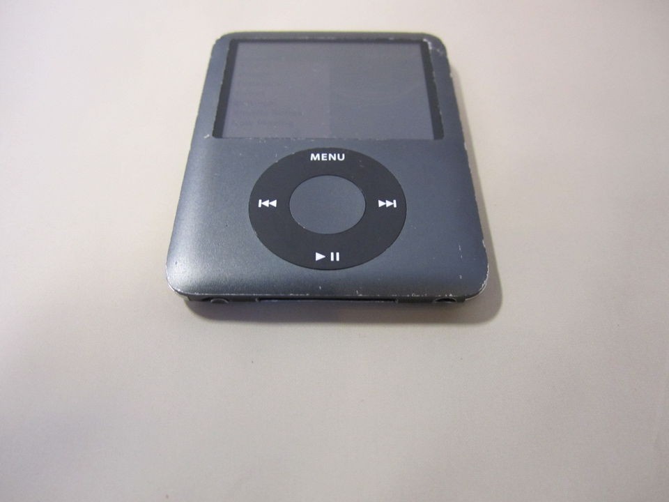 APPLE IPOD NANO 4GB 3rd GEN ( SILVER ) 3 GENERATION A1236 4 GB