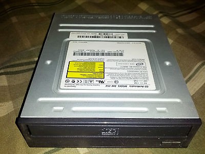 Samsung Toshiba 52X 32X 52X IDE / PATA CD R/RW Drive SW 252 Black