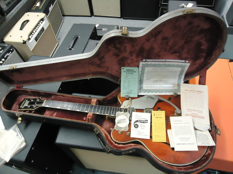   6122 model 1963 64 authentic George Harrison model w/ orig paperwork