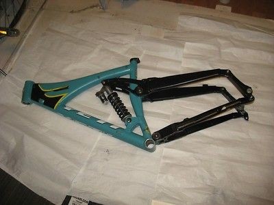 yeti dh9 frame set down hill  675