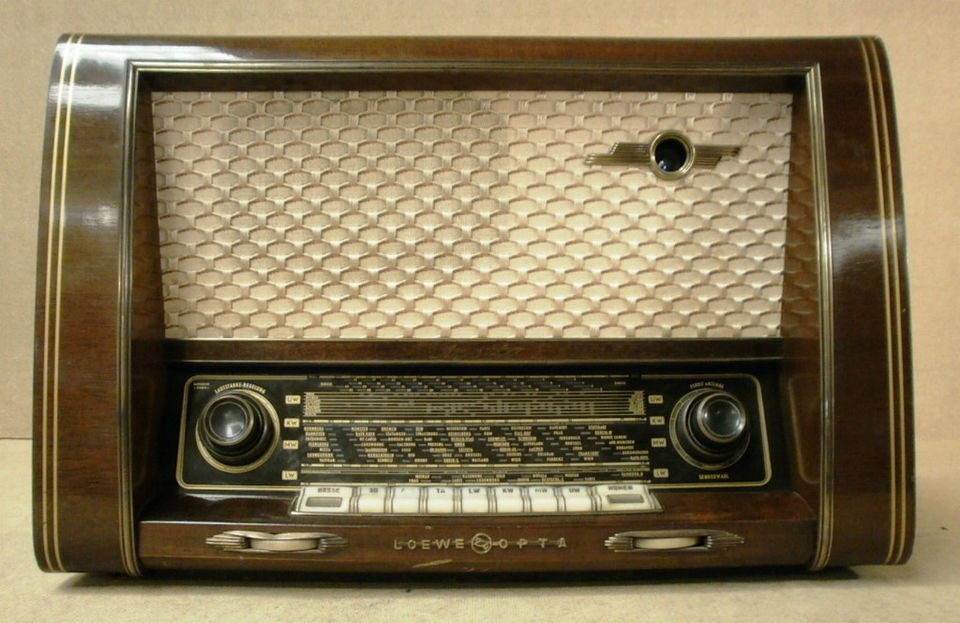 loewe opta type 761 wd apollo plastik radio time left