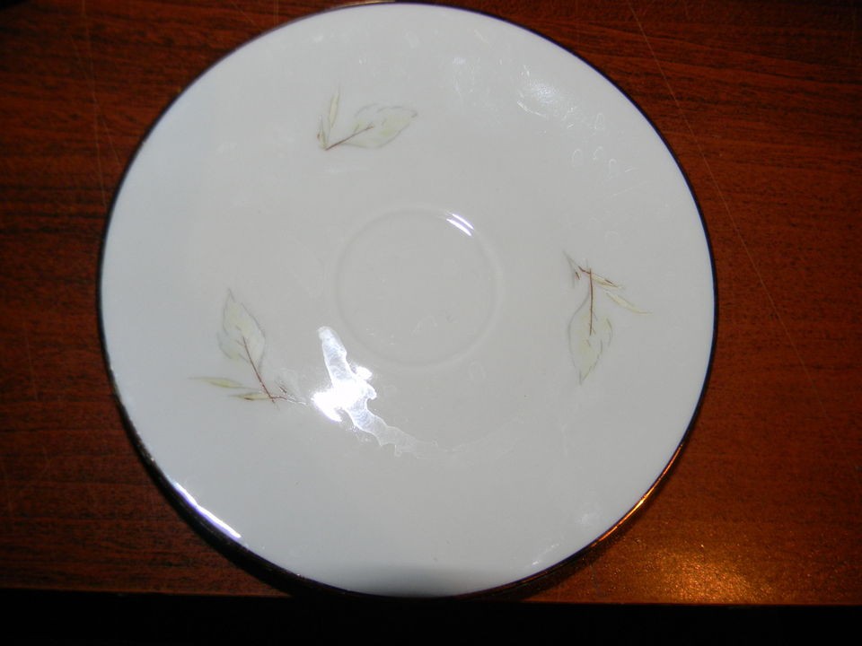 ALKA BAVARIA ANTIQUE TEA CUP PLATES SET OF 6, LEAF DESIGN, GOLD LINING 