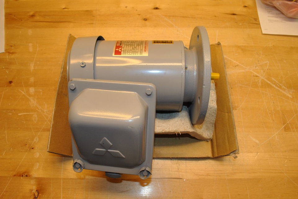 Mitsubishi Super Line .2 Kw 4 Pole AF SERV 3 Phase Induction Motor