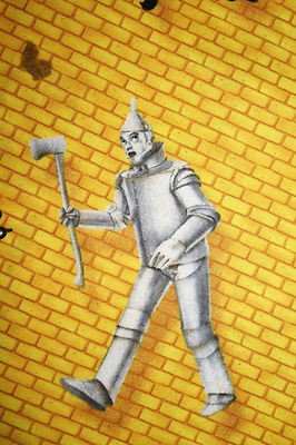 FOLLOW YELLOW BRICK WIZARD OF OZ with SCARECROW, LION, TINMAN 