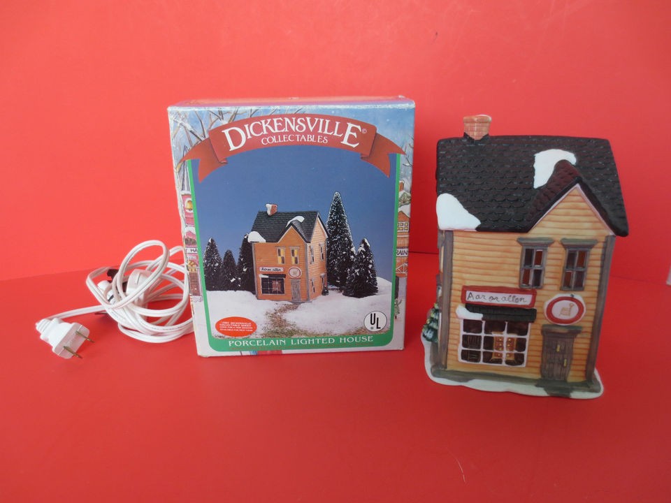 Dickensville 1990 Porcelain Lighted House 7 Rex & Lee