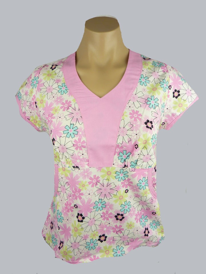 Medical Scrubs  Printed Mock Wrap Top/ Uniform Nurse/ Vet/ Dental BN 