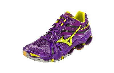 mizuno wave tornado 7 in Clothing, 