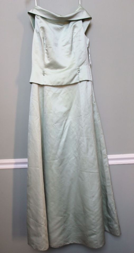 pale mint green swooped back prom gown size 12 time