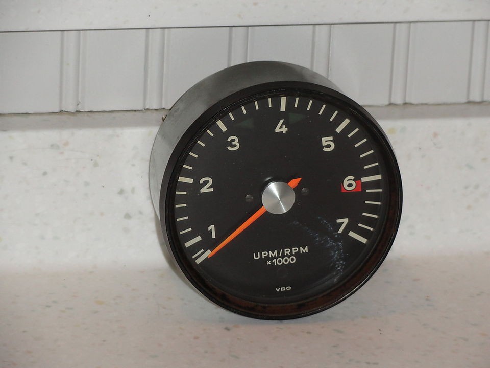 USED ORIGINAL GENUINE PORSCHE 912 SILVER DOT VDO TACHOMETER 7000 RPM