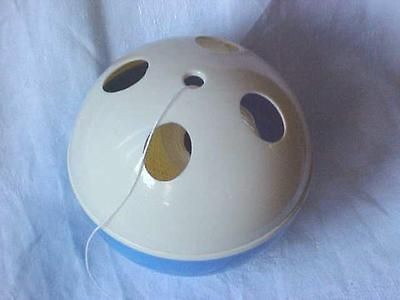   YARN OR STRING BALL HOLDER PLASTIC STORE STRING DISPENSER BLUE & CREAM