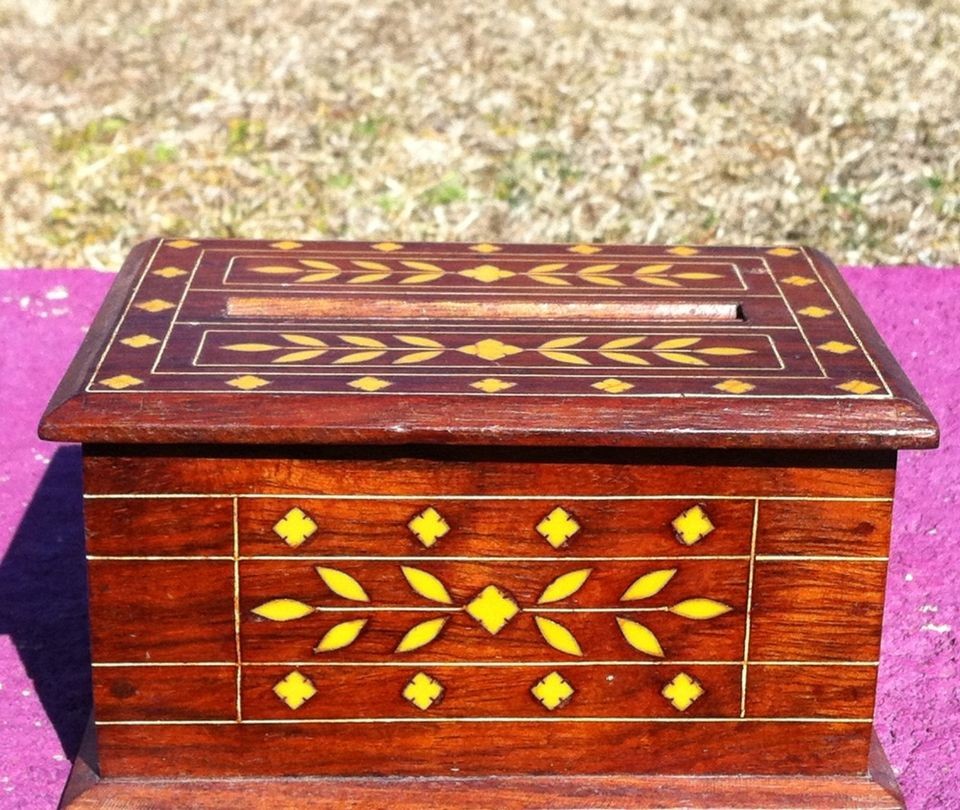 Amazing Cigarette Box/Dispenser With Beautiful Inlay Pattern Work