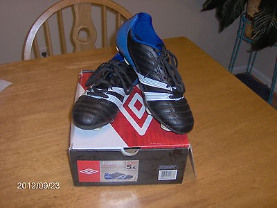 GUC Boys Umbro Corsica Engage Black/Blue Soccer Cleats Size 5.5M