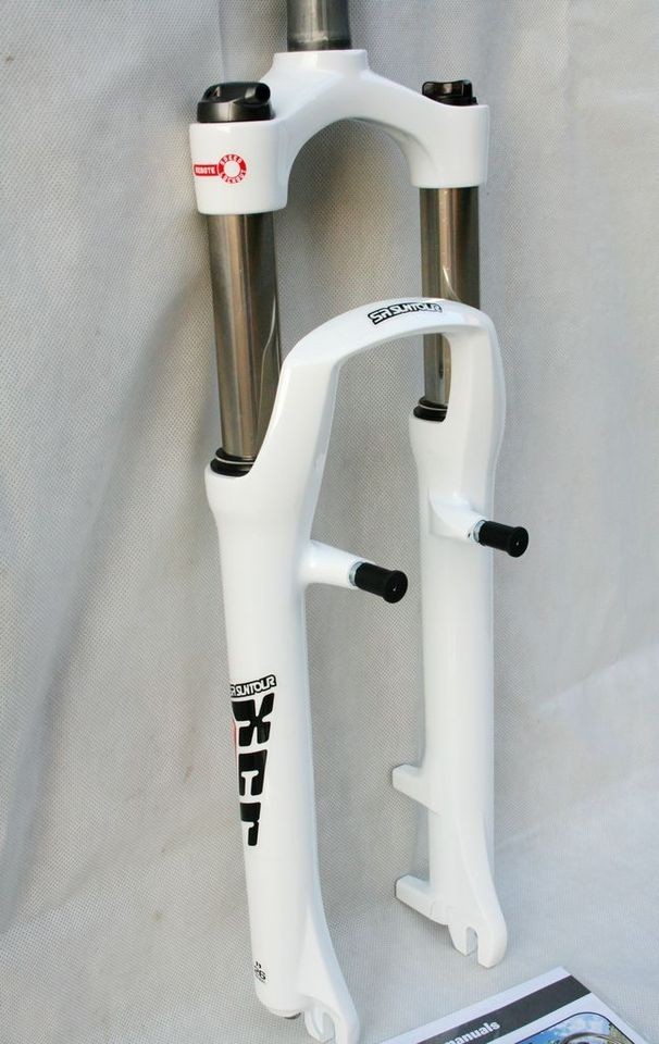 2012 New SR SUNTOUR XCR RL Fork Remote Lockout WHITE Disc V Brake 26 