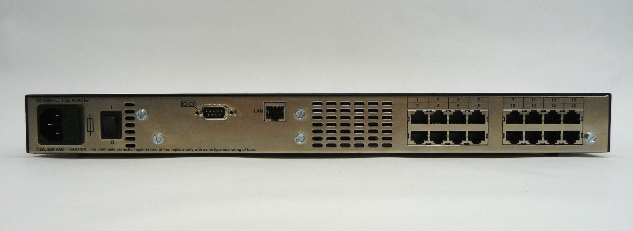 Avocent DSR4160 16 Port KVM Over IP Switch 520 244 001 10 100Mbps DSR 