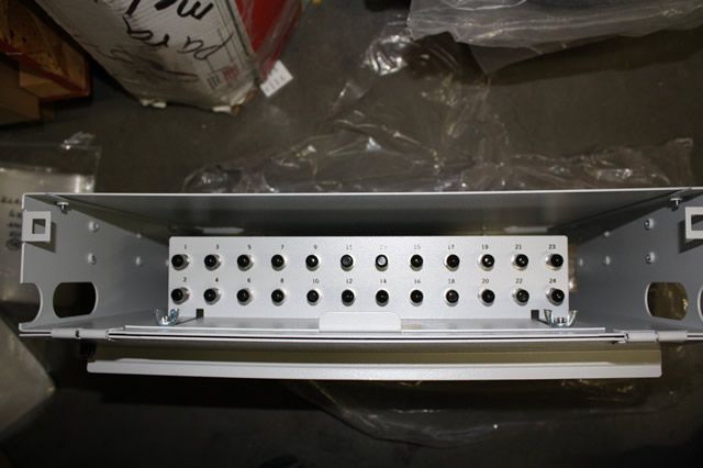 Pass Seymour 24 Port Fiber Optic Splice Tray Patch Panel Enclosure 