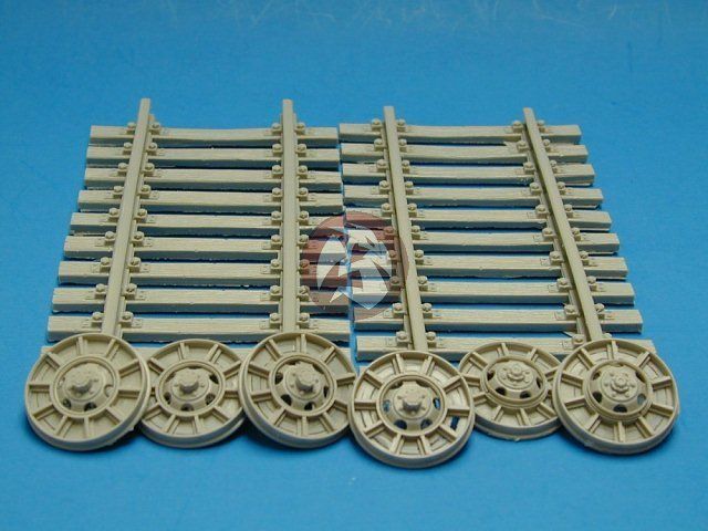 TWS 1 35 GMC 2 1 2 6x6 Railroad Wheels w Track TWS0049