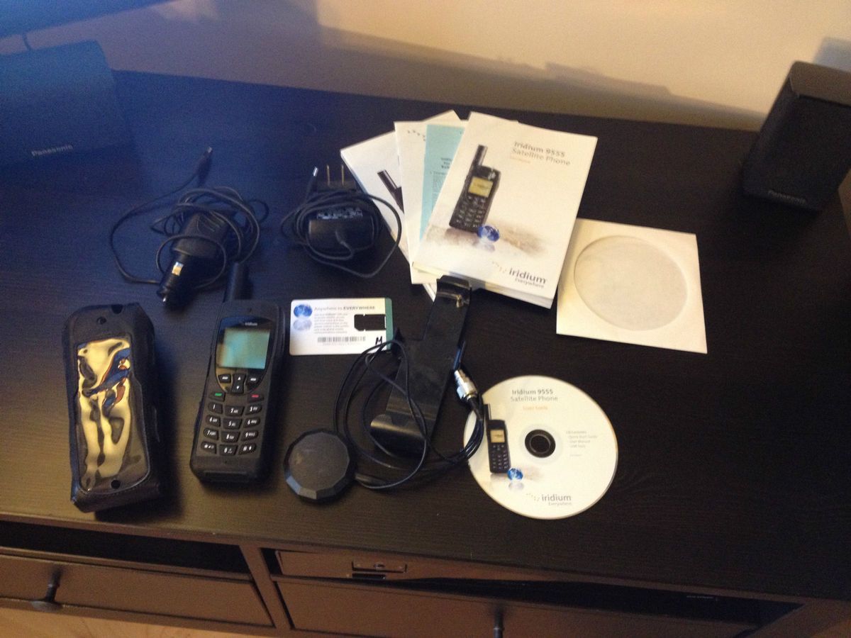    9555 Satellite Phone w Accessories software external kit Prepaid SIM