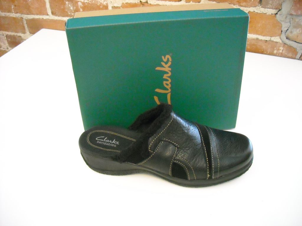 Clarks Angie Trade Black Leather Fleece Lined Mule Clog