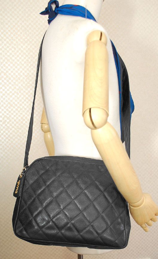 CHANEL Black Caviar Leather Messenger Shoulder Crossbody Bag Purse