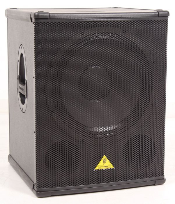 Behringer EUROLIVE B1800D Pro Active 18 Subwoofer