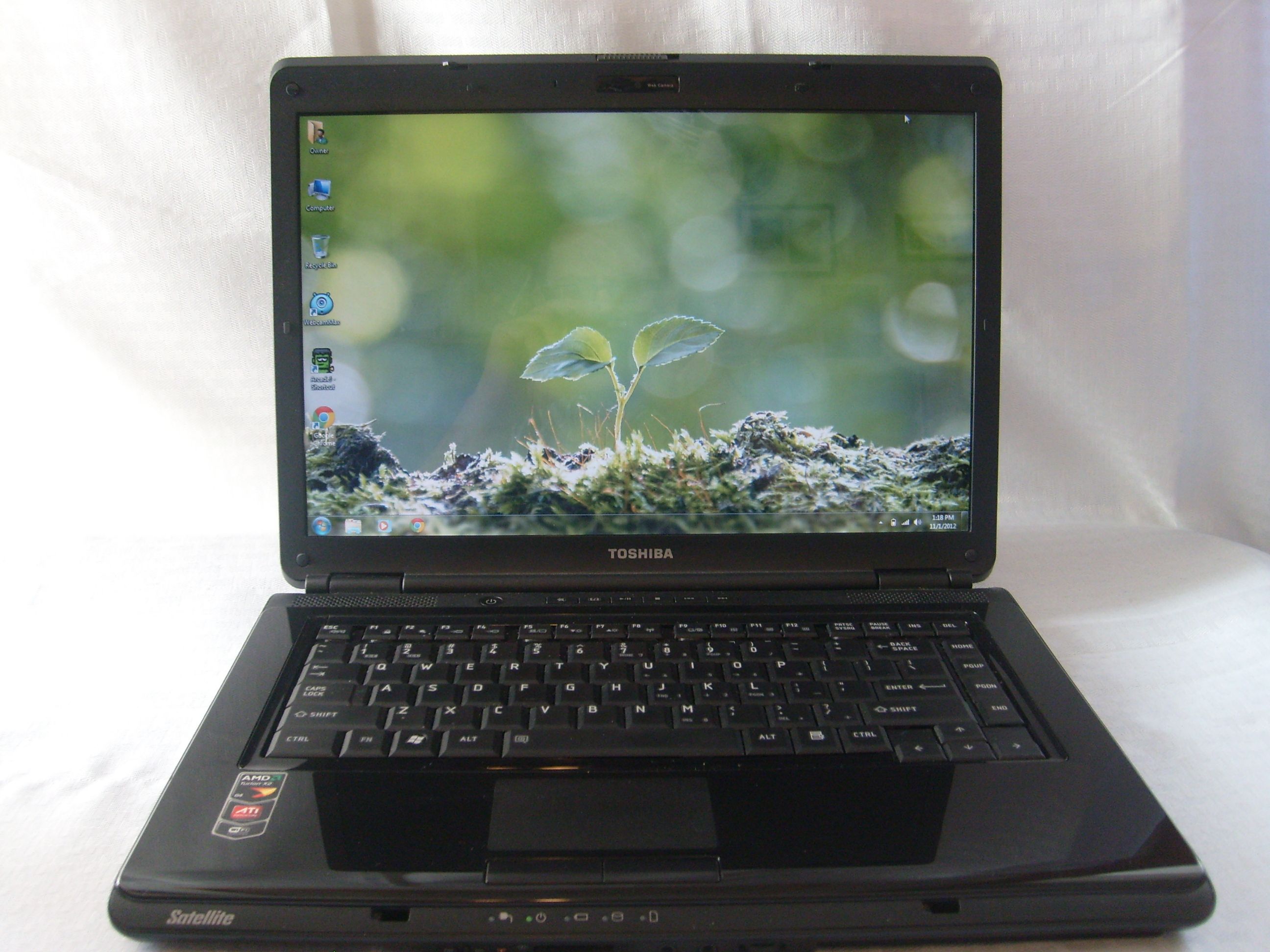 Toshiba L305D 15.4 Laptop Dual Core 2.0Ghz 3Gb Mem 160GB HD Webcam 