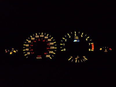   EU 82 94 plasma glow cluster dashboard gauges speedo dials 260 KMH BA