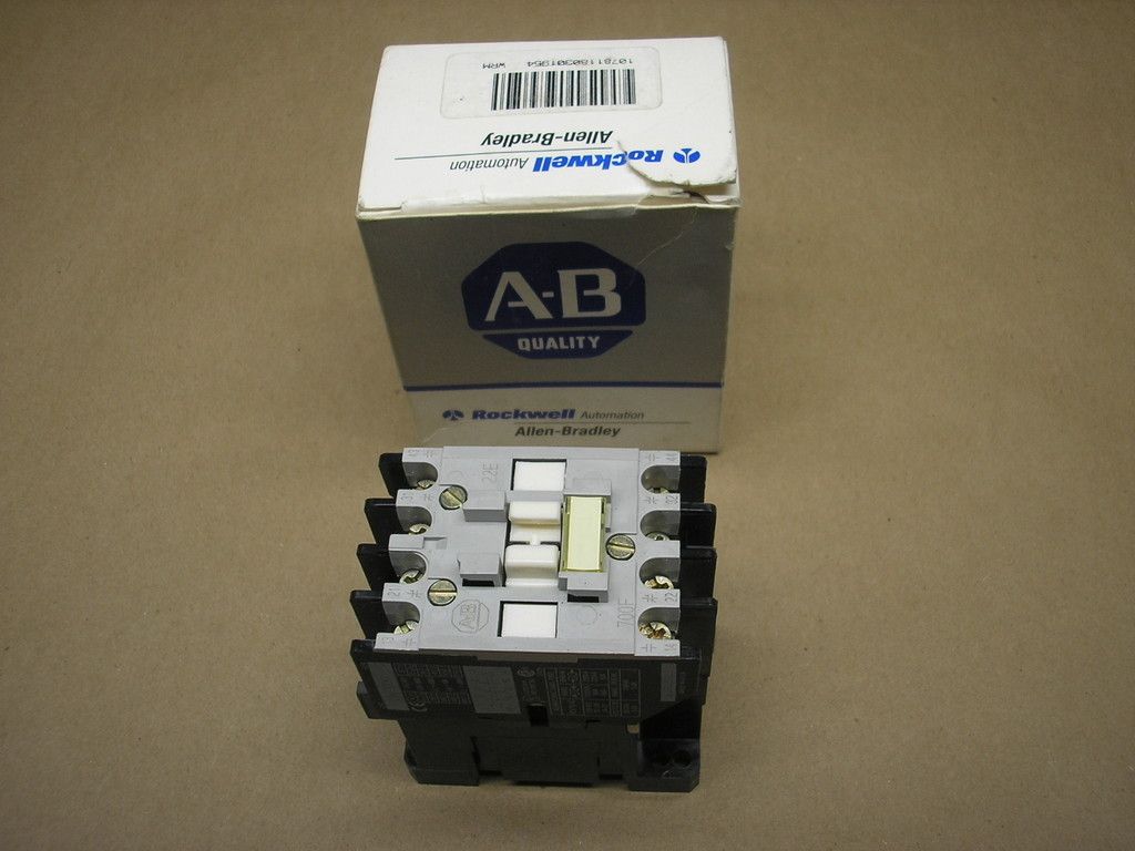 ALLEN BRADLEY 700 F220A1 SER C TYPE F CONTROL RELAY NEW IN BOX