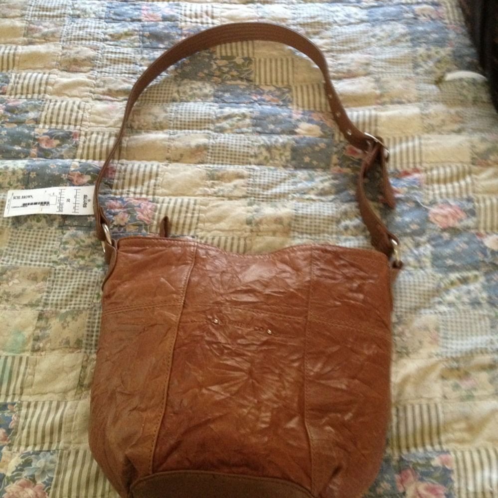 Womens Genuine Leather Brown Purse NWT Stone & Co