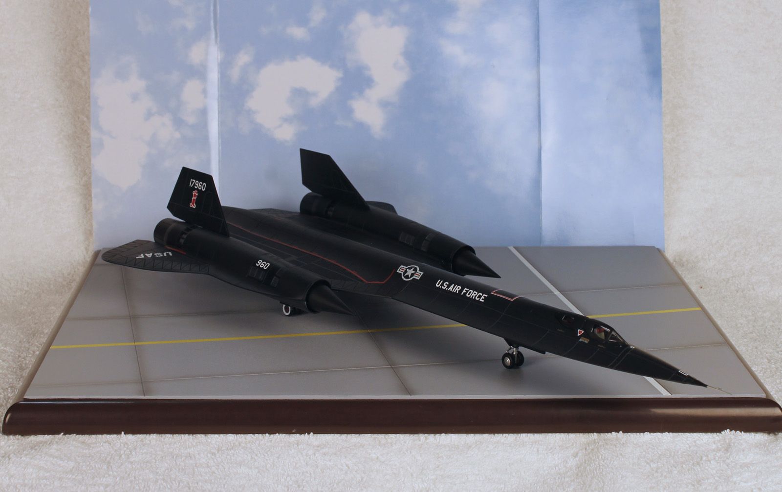   Lockheed SR 71A Blackbird USAF 9th SRW 61 7976 Kadena AFB