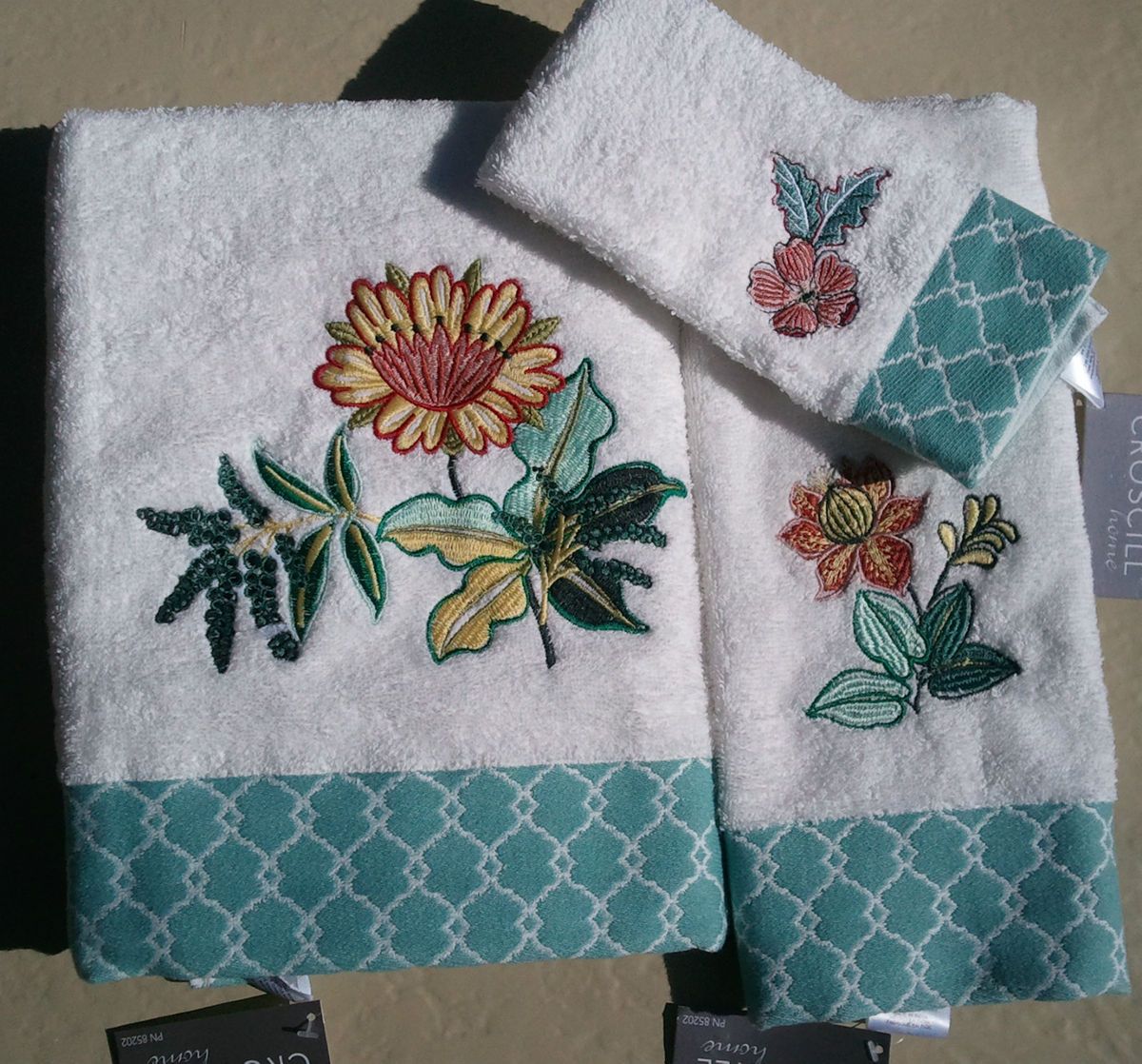 Croscill CHLOE Bath Hand Fingertip TOWELS 3 Piece Set Aqua Tropical 