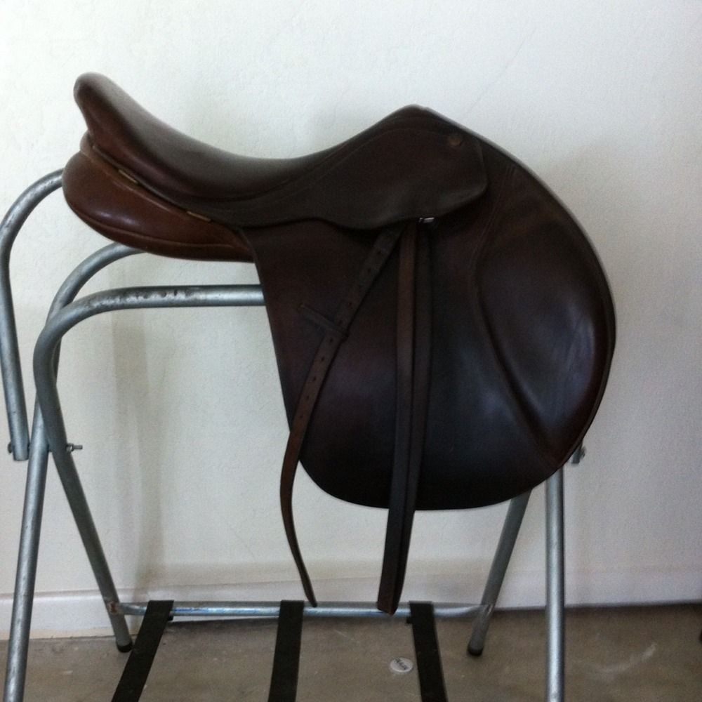 Bates Caprilli 17 All Purpose English Equestrian Saddle