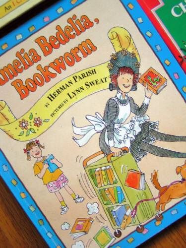 Lot 10 Books AMELIA BEDELIA Childrens Books EXCELLENT 14 Stories RL2 