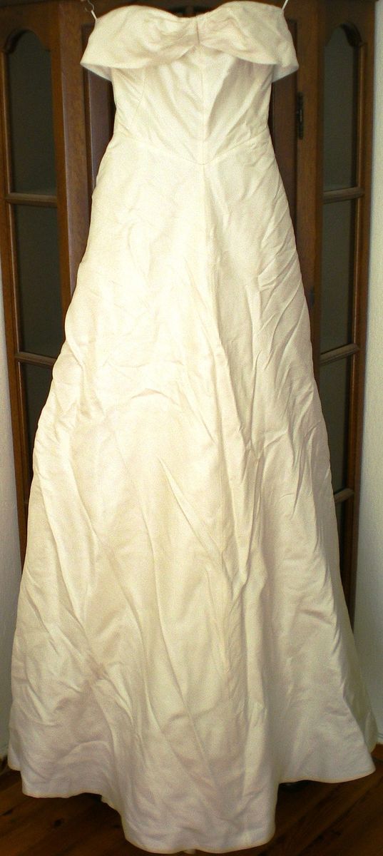 LUISA BECCARIA ITALY WEDDING GOWN DRESS DESIGNER SILK STRAPLESS BOW 