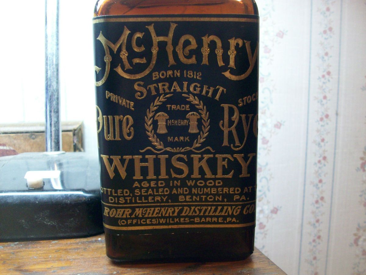 BENTON PA ROHR McHENRY DIST. 1812 PAPER LABEL WHISKEY QUART AMBER 