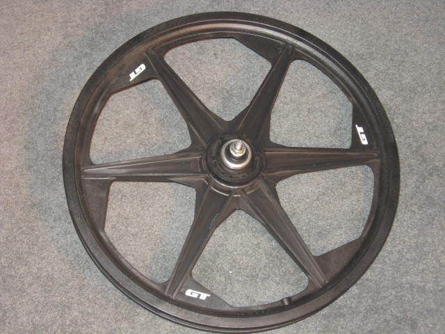 GT Performer BMX Freestyle Mag Front Wheel ACS 20 x 1 75 80s 